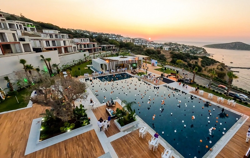 Bodrum’un yeni gözdesi Velux Yalıkavak görücüye çıktı