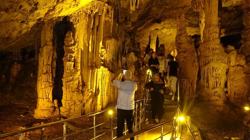 Ballıca Mağarası ziyaretçi akınına uğruyor