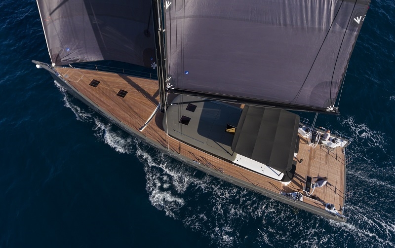 YYachts, çevre dostu bir yelkenli deneyimi sunuyor