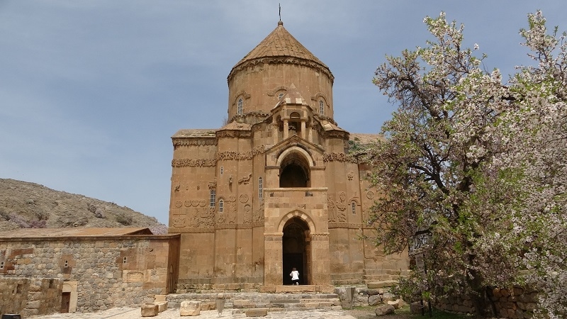 2022 yılında 260 bin kişi Akdamar Adası’nı ziyaret etti