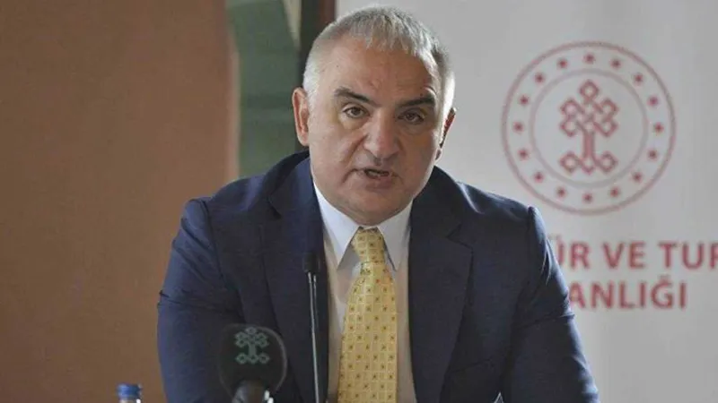 Bakan Ersoy: Belge almayan 3 bin otel kapatılacak