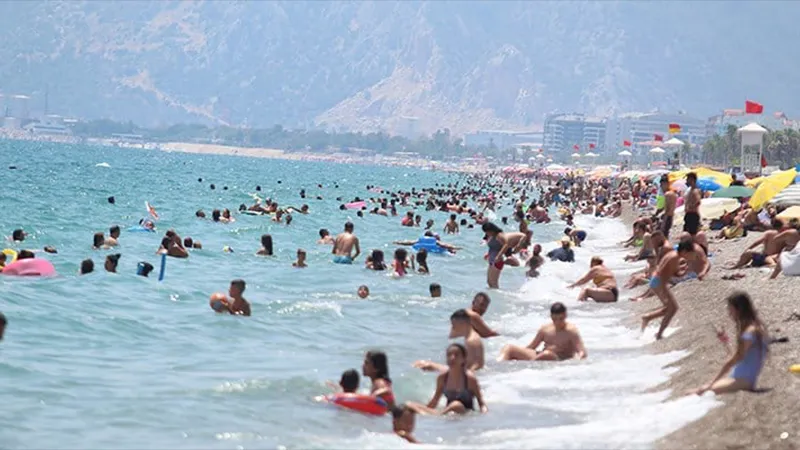 Turizm sezonu erken açıldı, oteller doldu