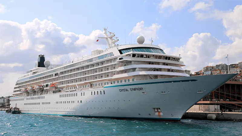 Crystal Symphony 2028 dünya seyahatini duyurdu