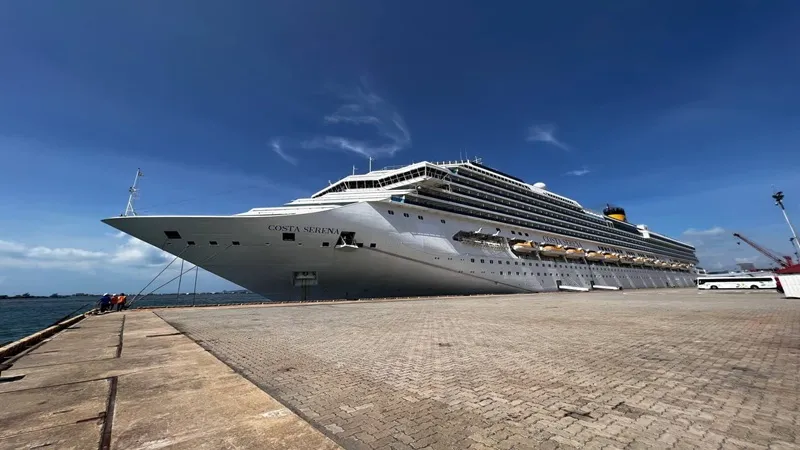 Costa Serena Dünya turu sonrası Akdeniz’de