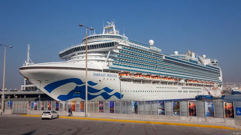 Emerald Princess yaz sezonu için Southampton’da