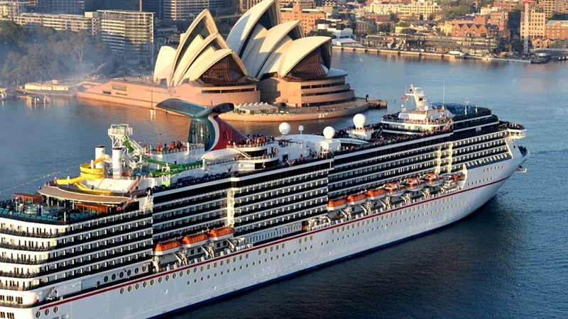 Australis Cruises 35. Yılını Kutluyor