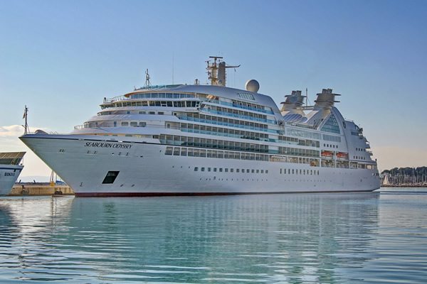 Seabourn Odyssey yolcu gemisi Sinop`a geldi