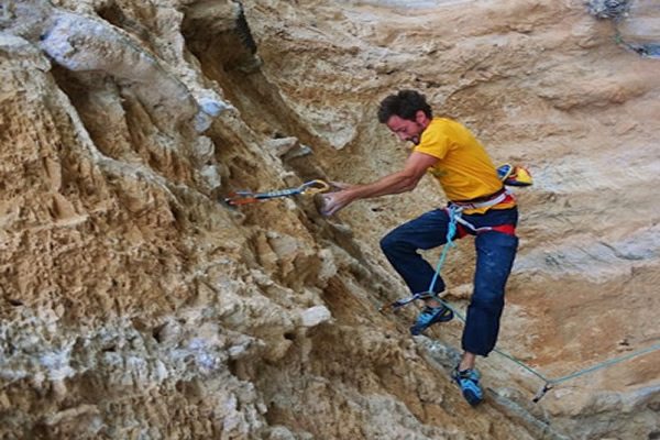 Milli kaya tırmanıcısından 34 saatlik Türkiye rekoru