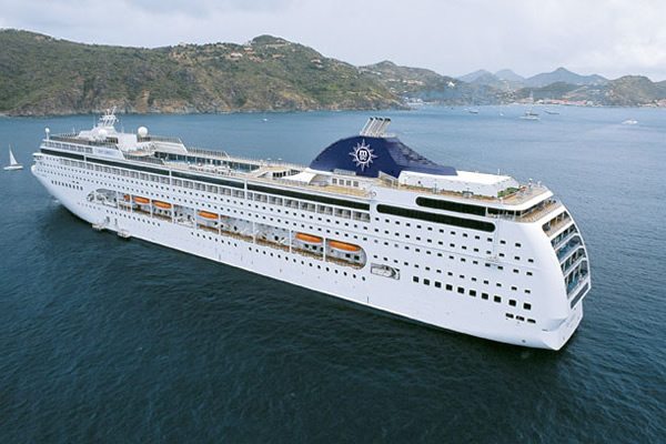 İzmir`e gelen cruise yolcu sayısı 210 bin 341`e geriledi