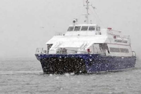 Şiddetli lodos nedeniyle seferler iptal