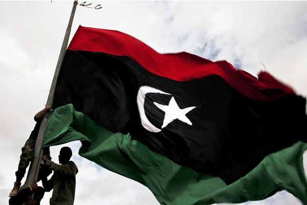 Yeni Libya parlamentosu Yunan yolcu gemisine sığındı