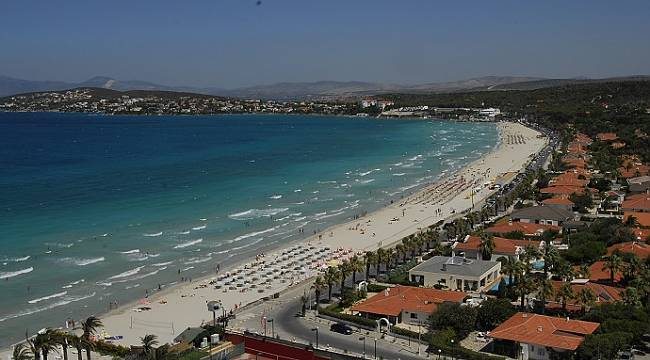 Çeşme Havalimanı, turizm bakanlığını bekliyor