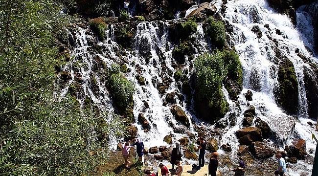 Gümüşhane`nin turizm mekânlarına ilgi yoğun oldu