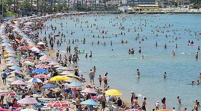 Kuşadası?na bayramda 1 milyon 200 ziyaretçi giriş yaptı