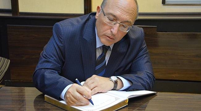 Şoför, direksiyon hâkimiyetini kaybetmiş