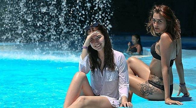 Antalya`ya gelen turist sayısı 1.5 milyonu aştı