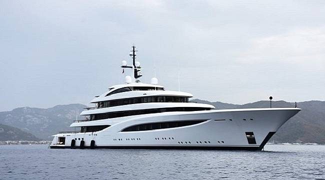 ?Faith? isimli lüks mega yat Marmaris`e demir attı 