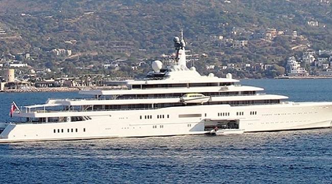 Roman Abramoviç?in ultra lüks yatı Bodrum`a demir attı