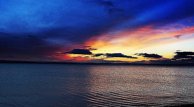 Enfes günbatımıyla fotoğrafçıların vazgeçilmezi Savcılı Plajı 