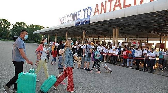 Antalya`da turist sayısı yüzde 202 arttı