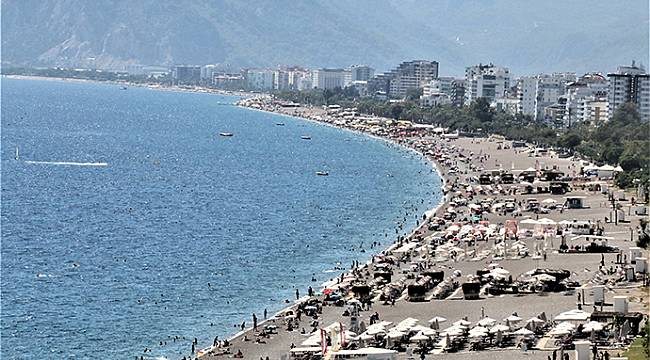 Doğuda kar, Antalya?da yazdan kalma günler