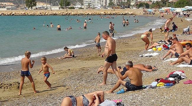 Mersin plajlarında yoğunluk 